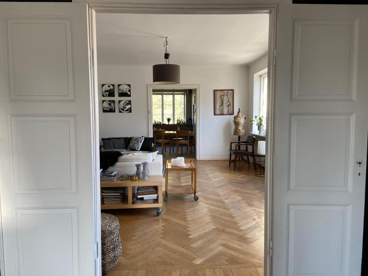 Our House Bed & Breakfast Истад Екстериор снимка